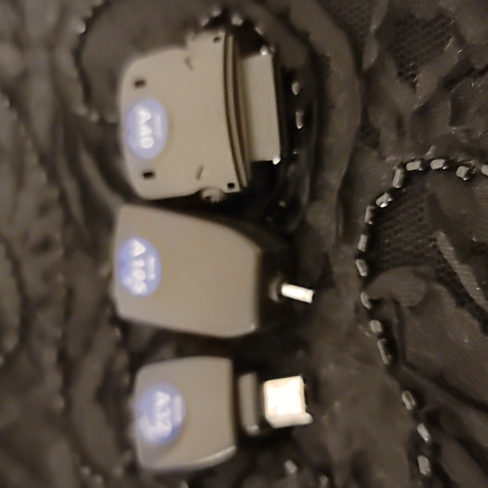 iGo charges - Picture 5 of 7